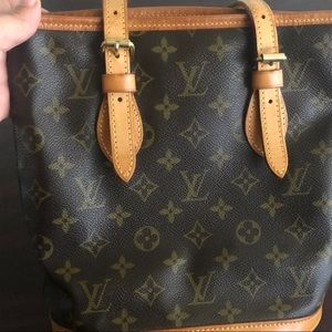 Louis Vuitton Bucket PM 🔴SOLD🔴